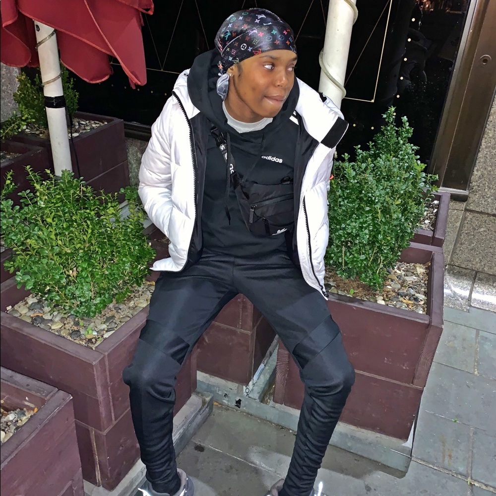 Meet your Posher, Mya